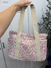 Load image into Gallery viewer, Dainty Pink Bag
