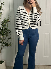 Load image into Gallery viewer, Savannah Button Down White
