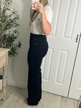 Load image into Gallery viewer, Remy High Waisted Straight Leg Jeans
