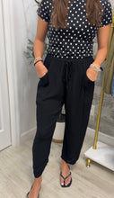 Load image into Gallery viewer, Weekender Black Barrel Pants
