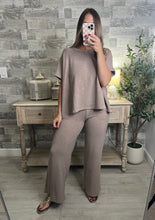 Load image into Gallery viewer, Cotton Slub Top &amp; Pants Set Nude
