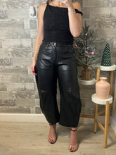 Load image into Gallery viewer, Eva Mid Rise Barrel Pants Leather
