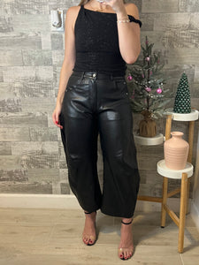 Eva Mid Rise Barrel Pants Leather