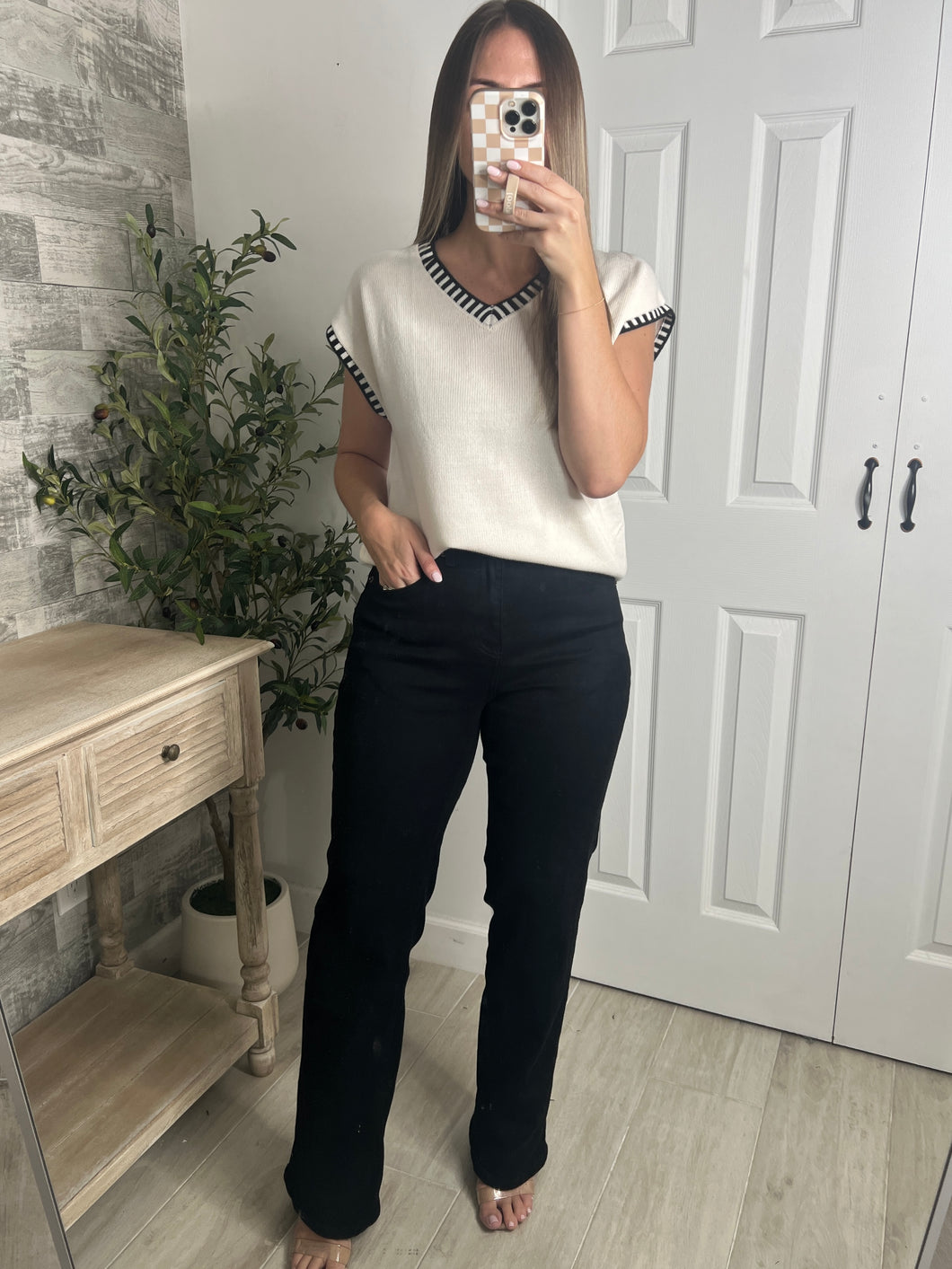 Boderline Chic Off White Top