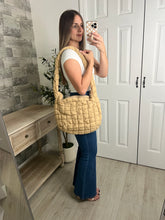 Load image into Gallery viewer, Puff Quillted Bag Khaki
