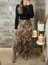 Load image into Gallery viewer, RESTOCK Nash Leopard Skirt
