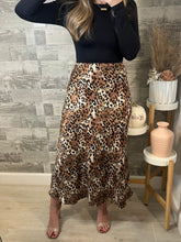 Load image into Gallery viewer, RESTOCK Nash Leopard Skirt
