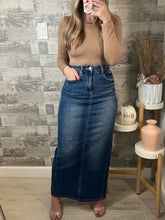 Load image into Gallery viewer, RESTOCK Dallas Stretch Denim Skirt
