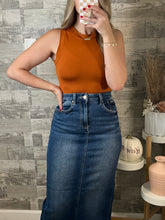 Load image into Gallery viewer, Dynamic Burnt Orange Tank Top
