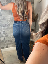 Load image into Gallery viewer, Dynamic Burnt Orange Tank Top
